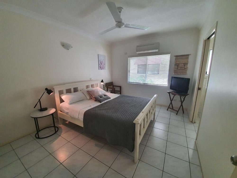 Фото The Beach Place