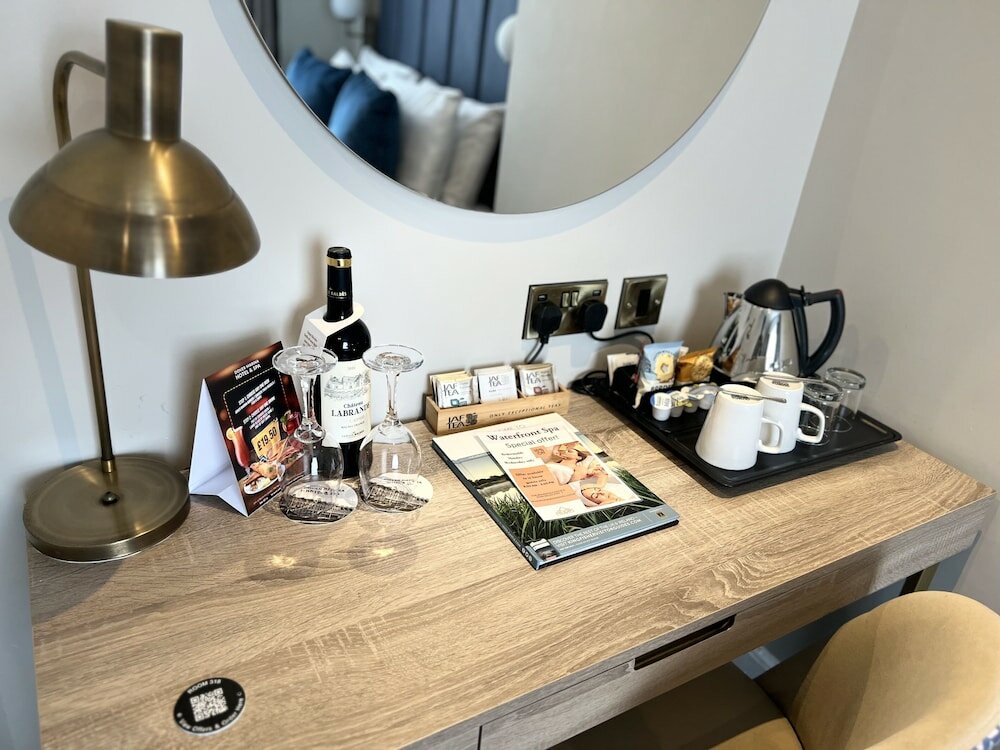 Фото Best Western Premier Dover Marina Hotel and Spa