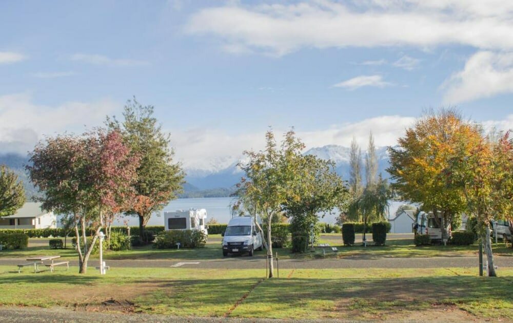 Фото Te Anau Lakeview Kiwi Holiday Park & Motels