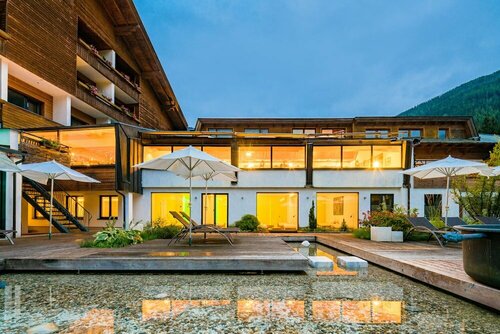 Внешний вид отеля Hotel NockResort в Баде Клайнкирххайме, фото 1