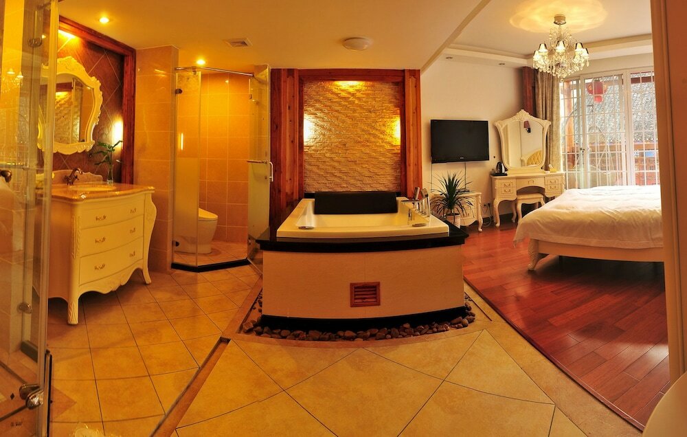 Фото Bamboo House Resort