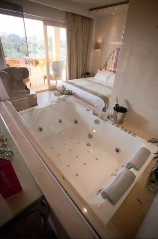 Фото Litohoro Olympus Resort Villas & SPA