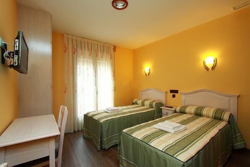 Фото Hostal Regio