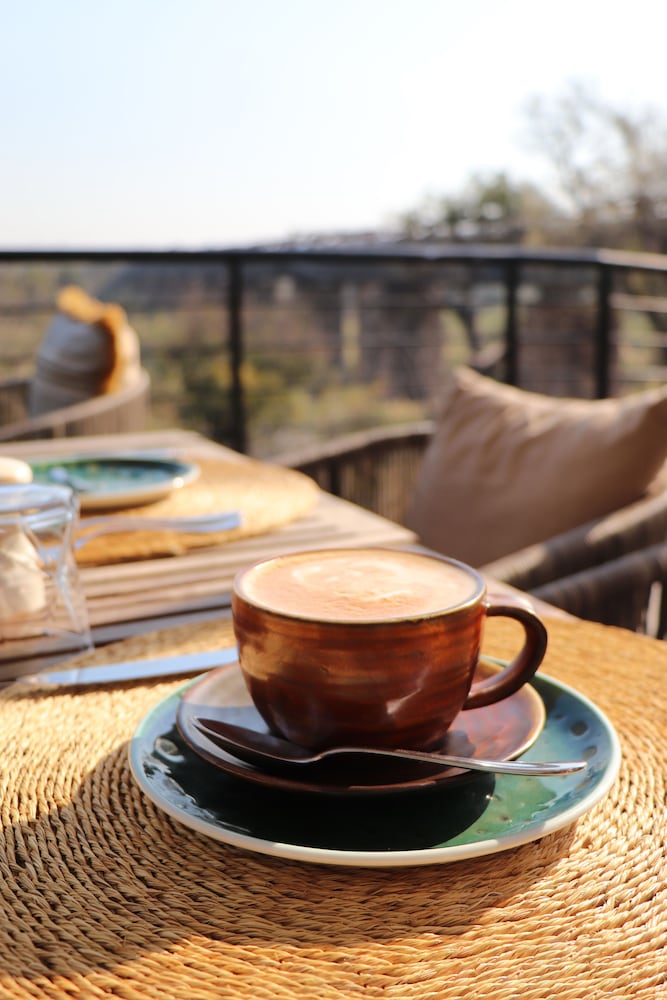 Фото Kruger Shalati Train on the Bridge and Garden Suites