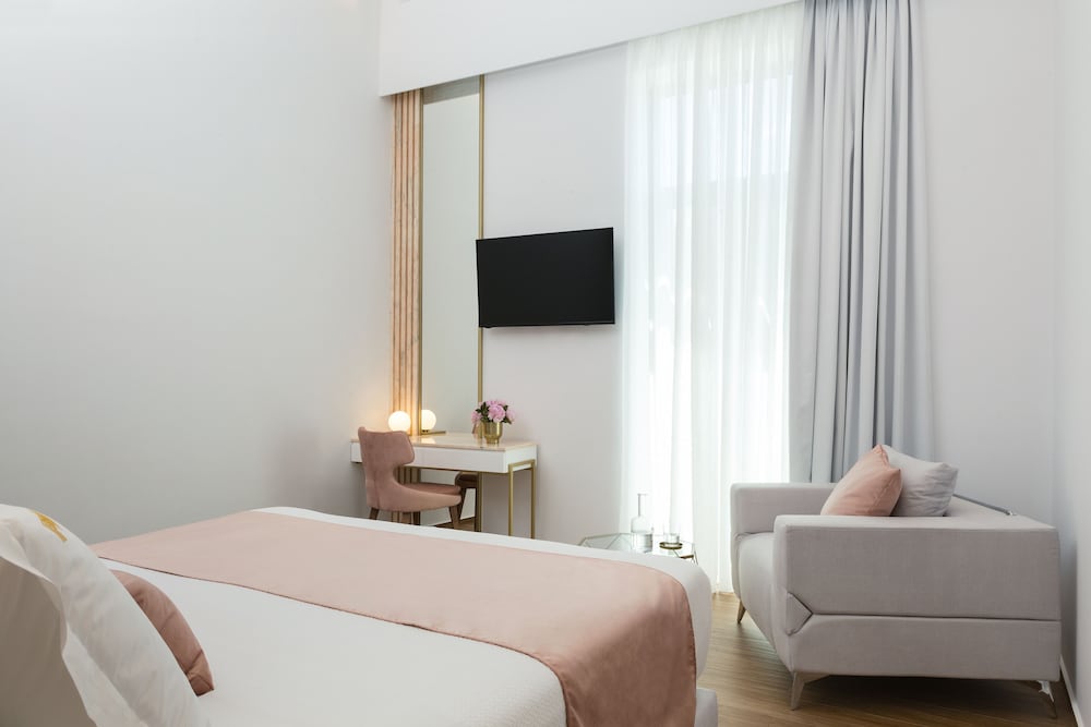 Фото Mirabile Luxury Suites