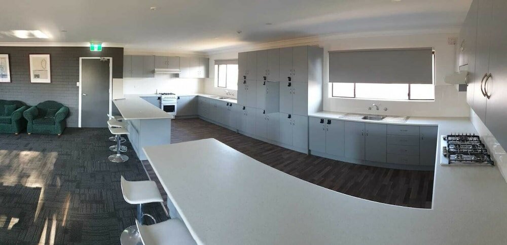 Фото Seranin Bathurst