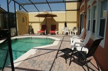 Фото 4br, 3ba T/home W Screened-in Heated Pool 4 Bedroom Townhouse by Redawning