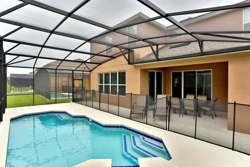 Фото Spacious At The Bellavida Resort 220 6 Bedroom Home