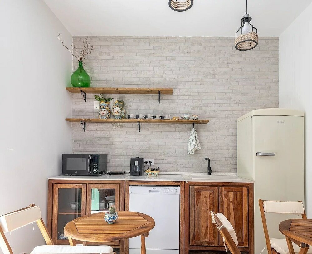 Фото A Calata B&b