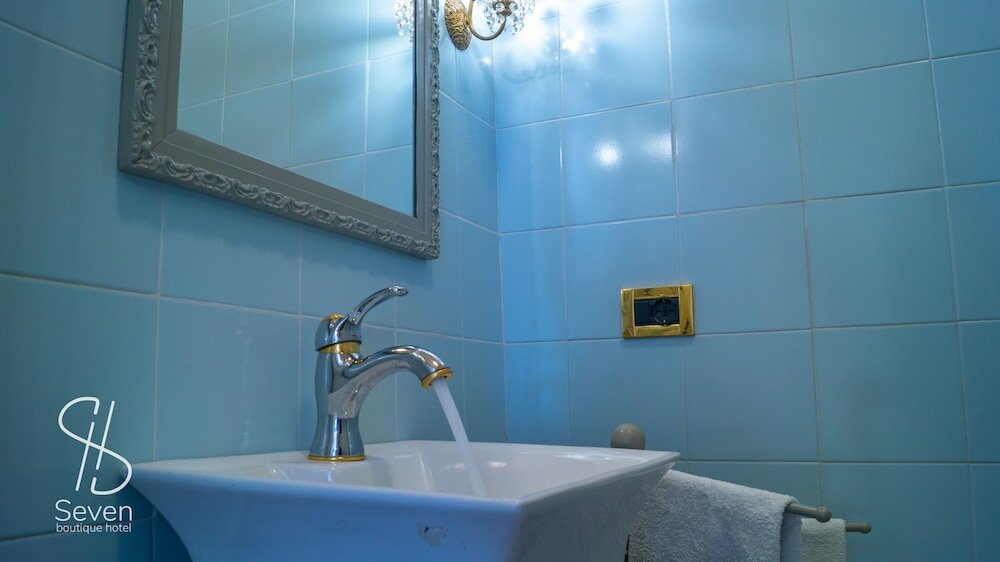 Фото Seven Boutique Hotel