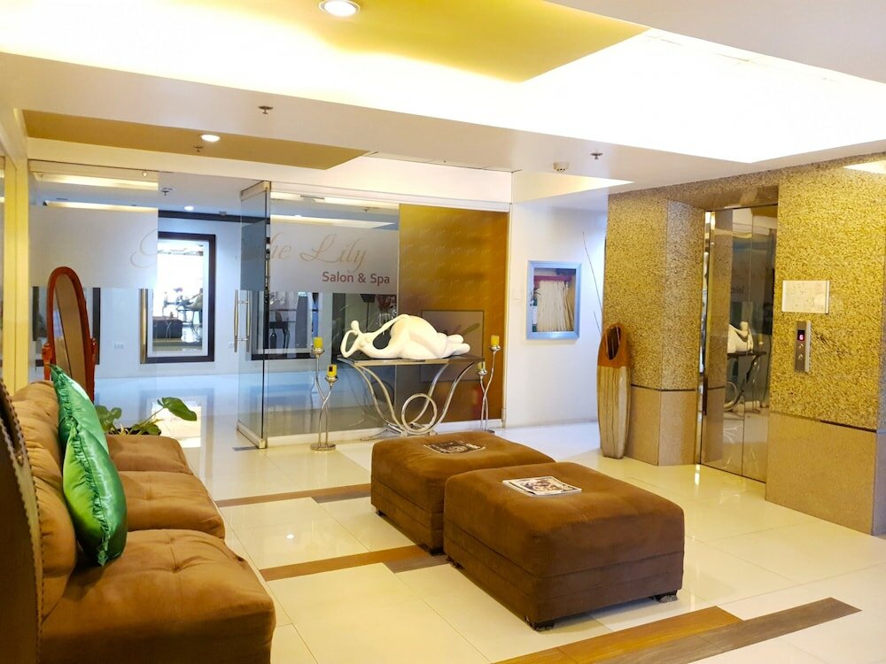 Фото Festive Hotel