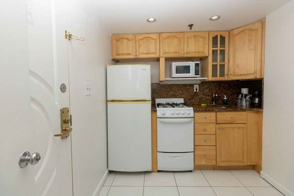 Фото 341 Apt Hollywood Beach