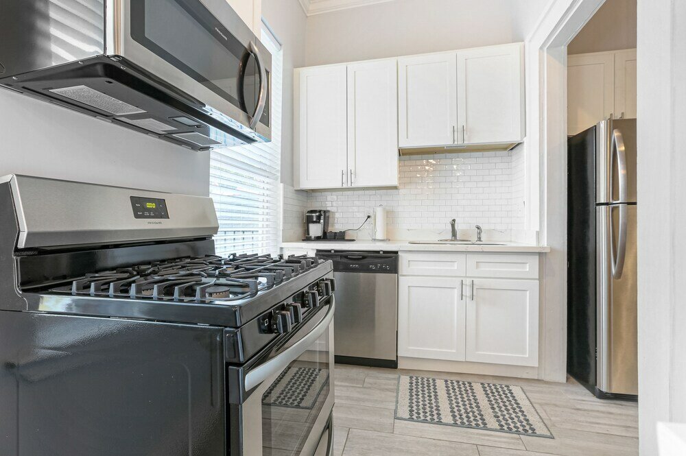 Фото Charming Homes Close to French Quarter