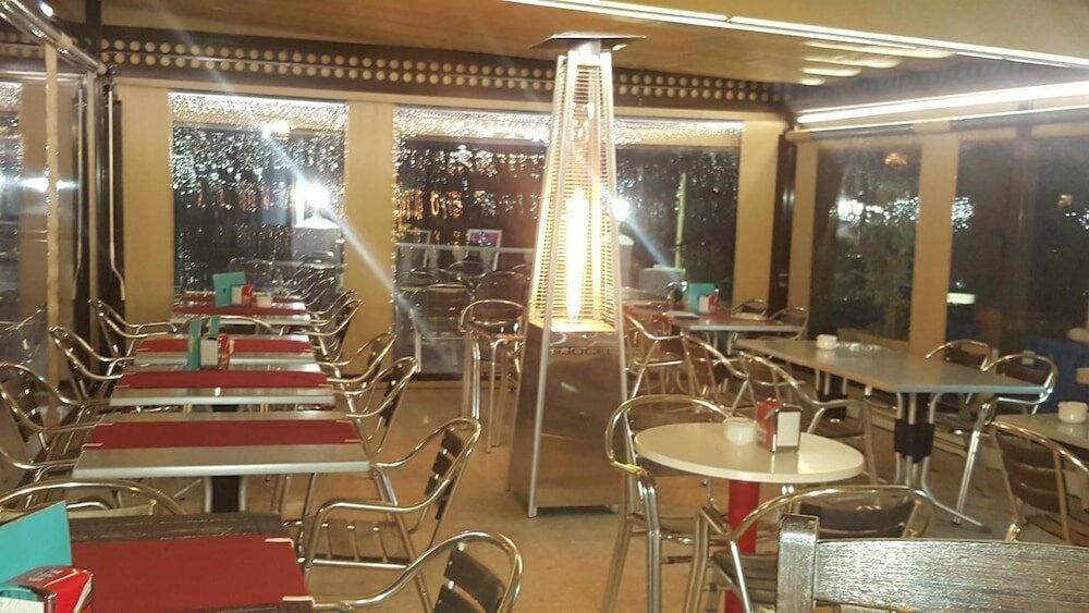 Фото Hotel Oasis