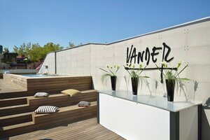 Гостиница Vander Urbani Resort – a Member of Design Hotels
