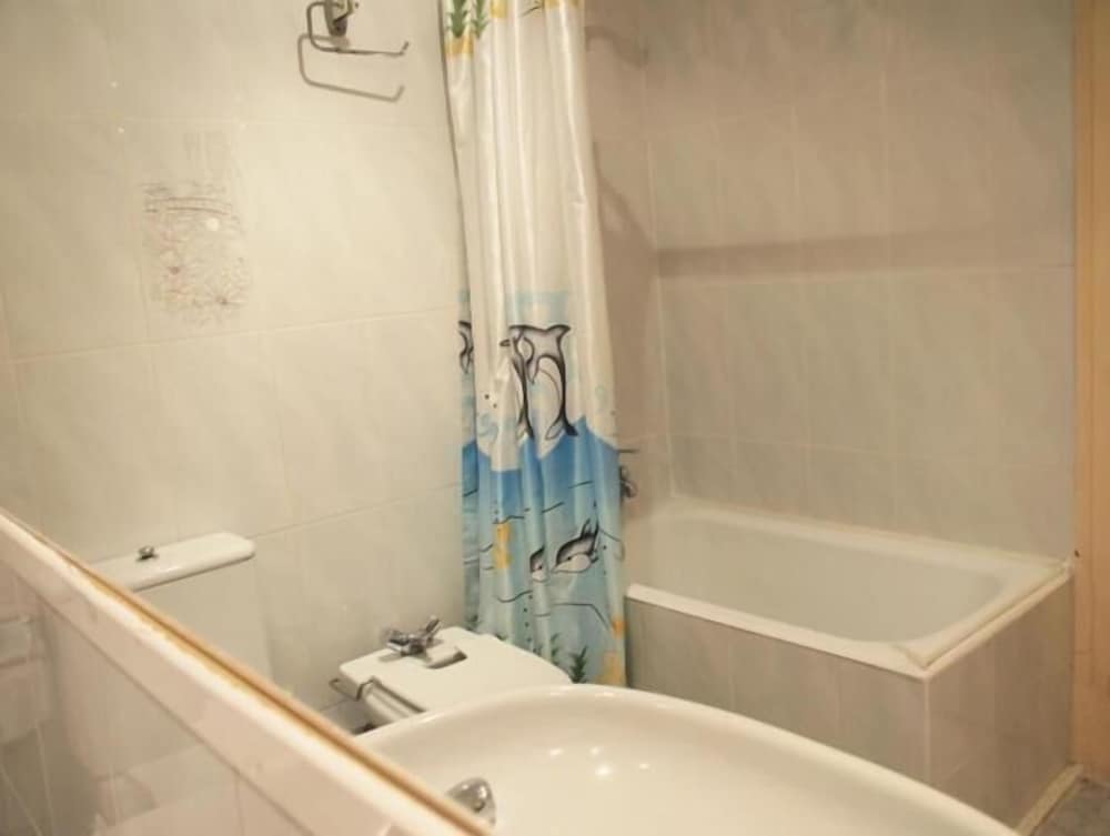 Фото Hostal Delfos