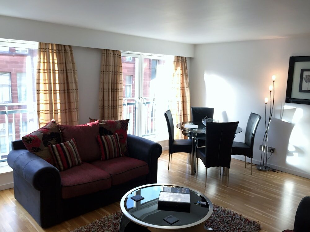 Фото Tolbooth Apartments