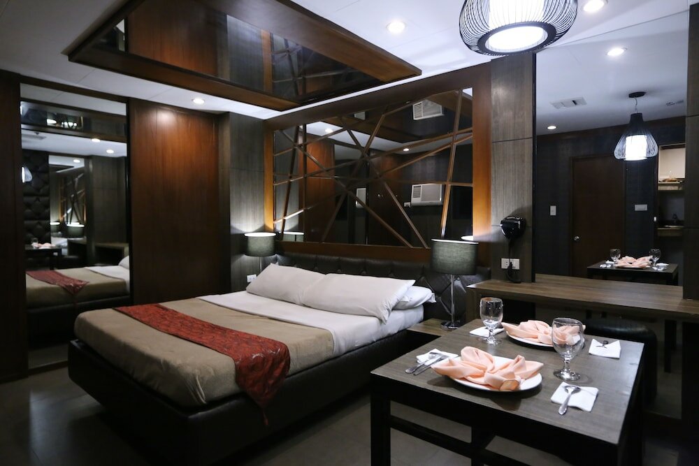 Фото Victoria Court Malabon