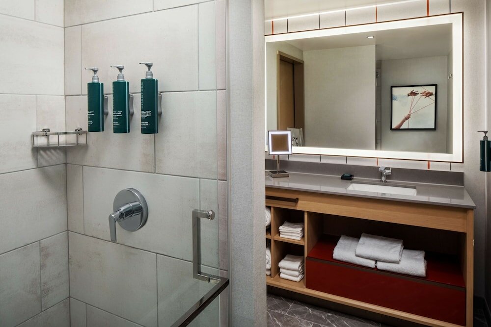 Фото Hilton Columbus Downtown