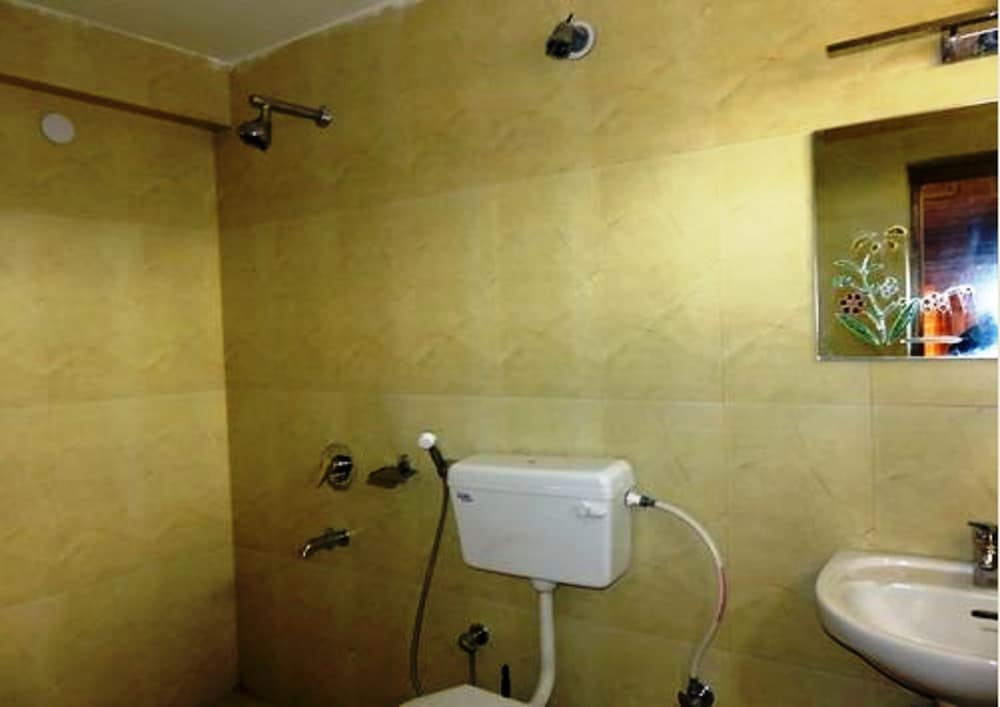 Фото Tih Hotel Nezer Holiday Inn