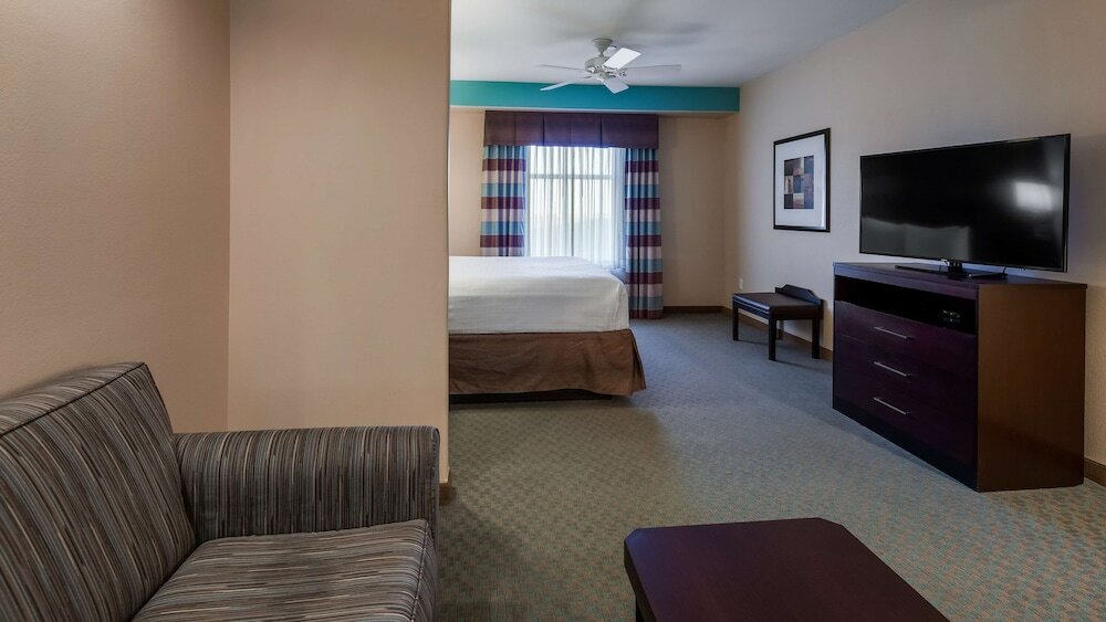 Фото Best Western Plus Midland Suites