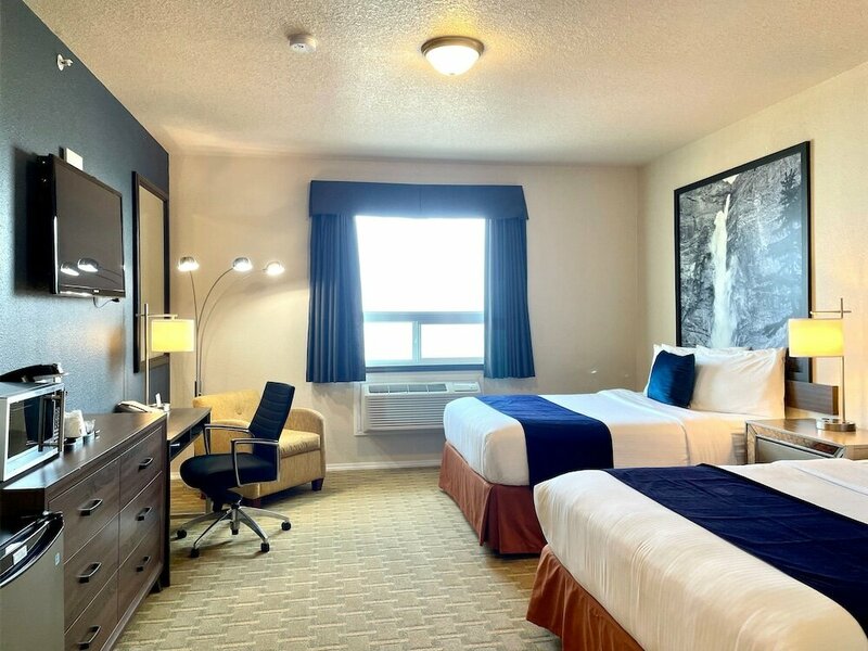 Гостиница High Point Inn & Suites Peace River