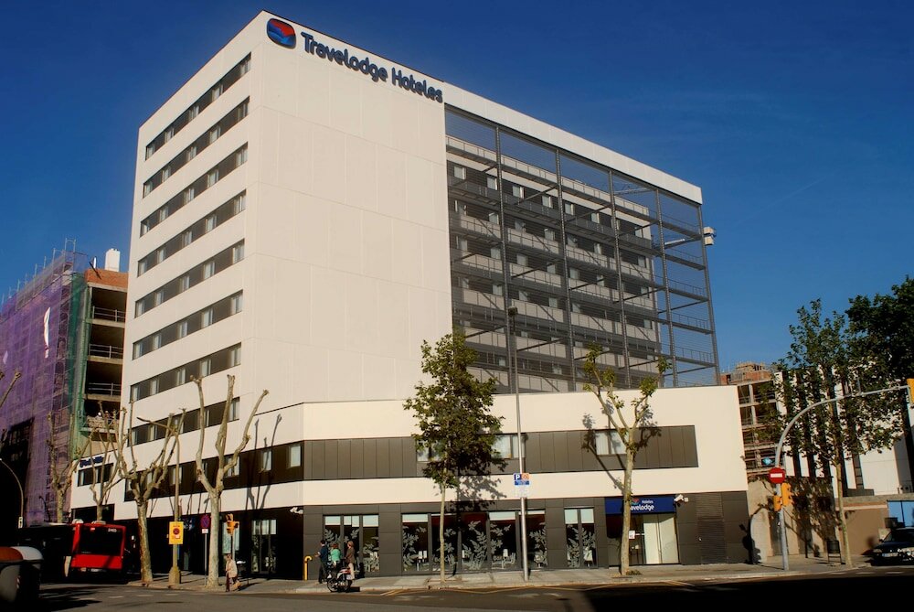 Фото Travelodge Barcelona Poblenou