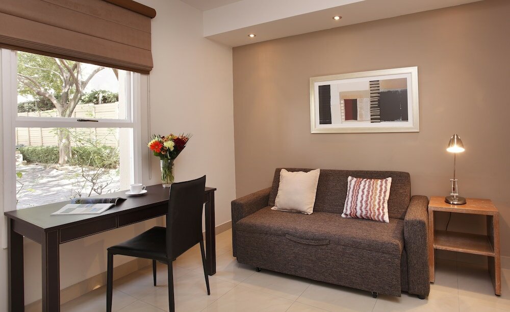 Фото The Capital Villa