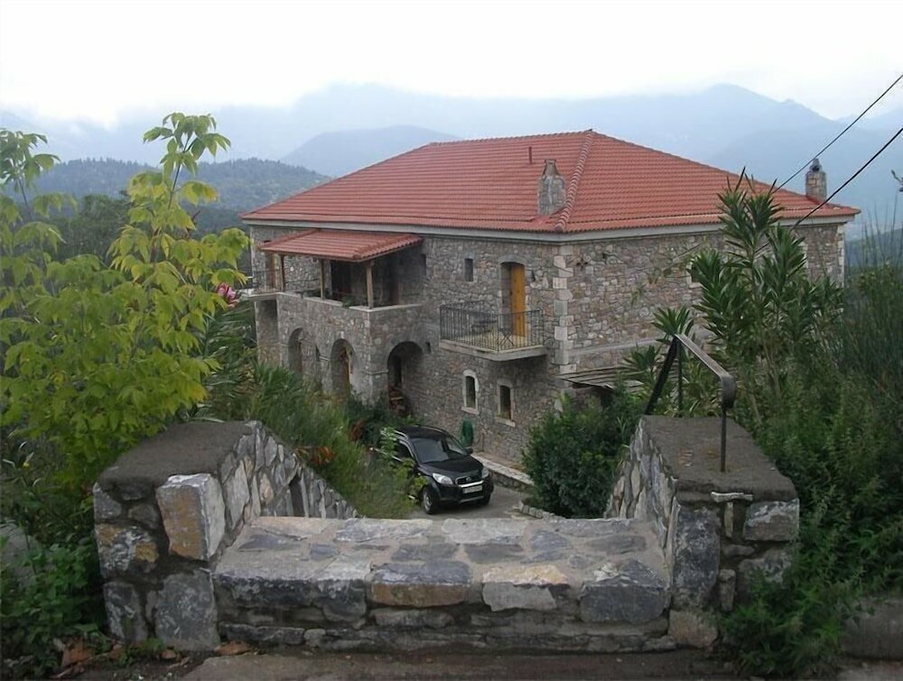 Фото Hotel Papanikola