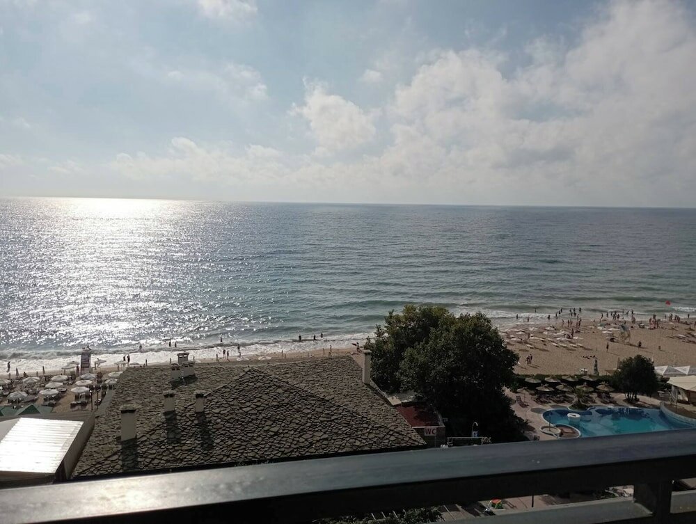 Фото 1-st Line Izvora Hotel Golden Sands