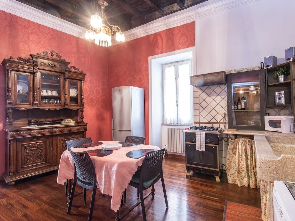 Фото Rsh Spanish Steps Luxury Apartment