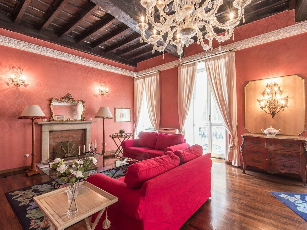 Фото Rsh Spanish Steps Luxury Apartment