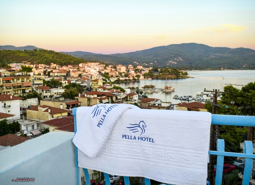 Фото Pella Hotel