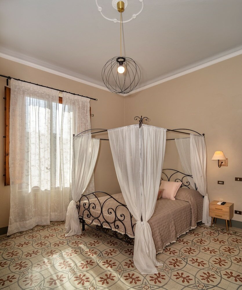 Фото Villa Ricci Suites