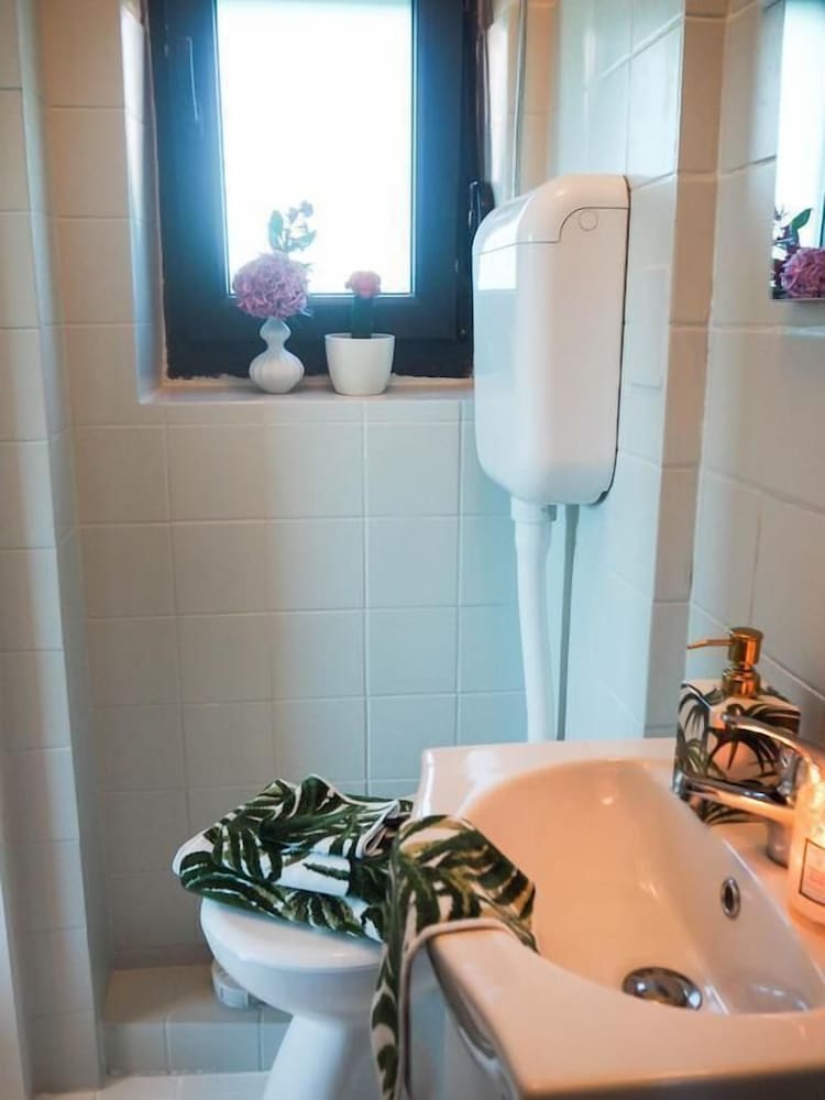 Фото Villa Lotus