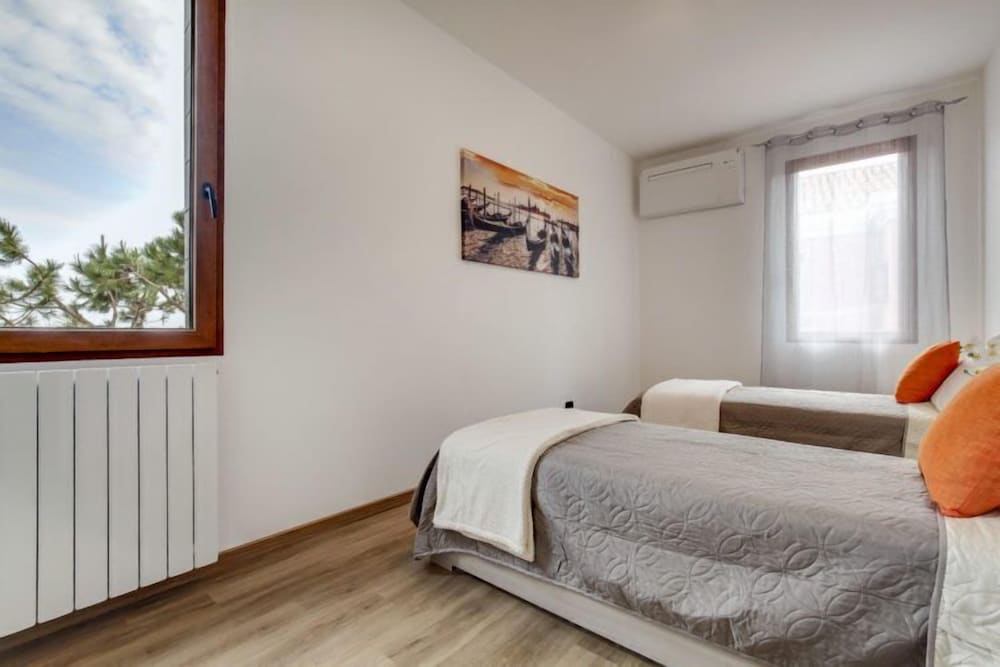 Фото Venice Blue Lagoon