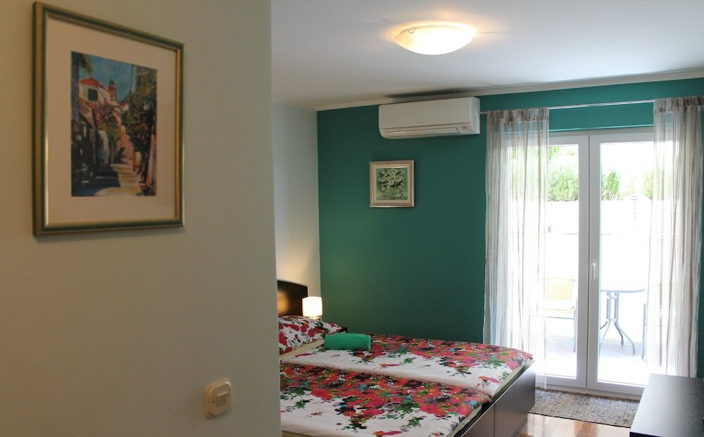 Фото Apartments Logoš Cavtat