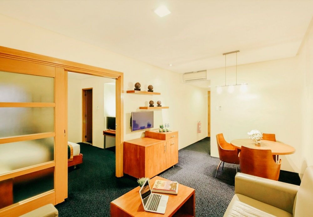 Фото Greenhills Elan Hotel Modern