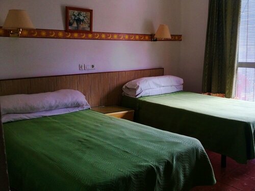 Гостиница Hostal Escandinavia в Торремолиносе