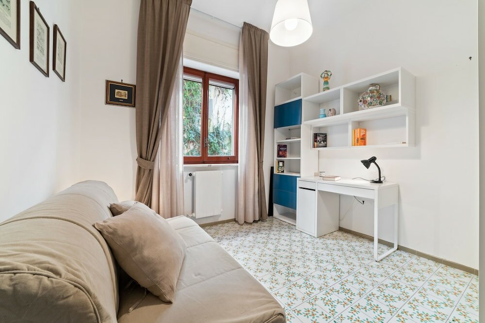 Фото Vietri sul Mare Roomy Flat with Parking