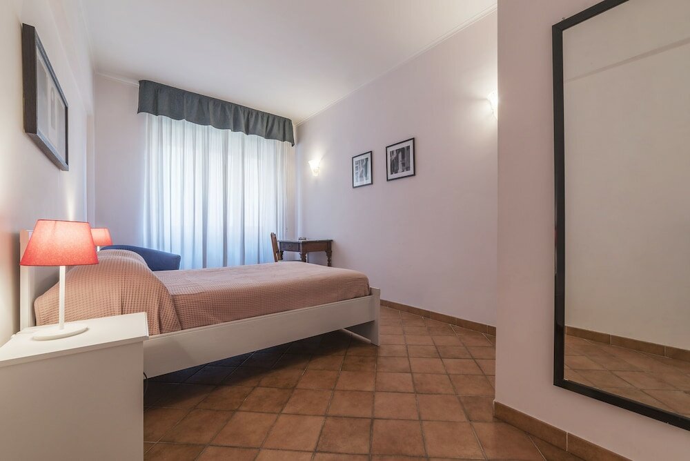 Фото San Lorenzo Roomy Apartment