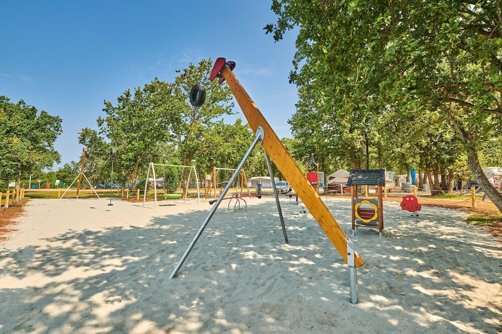 Фото Mediteran Mobile Homes Camping Park Umag