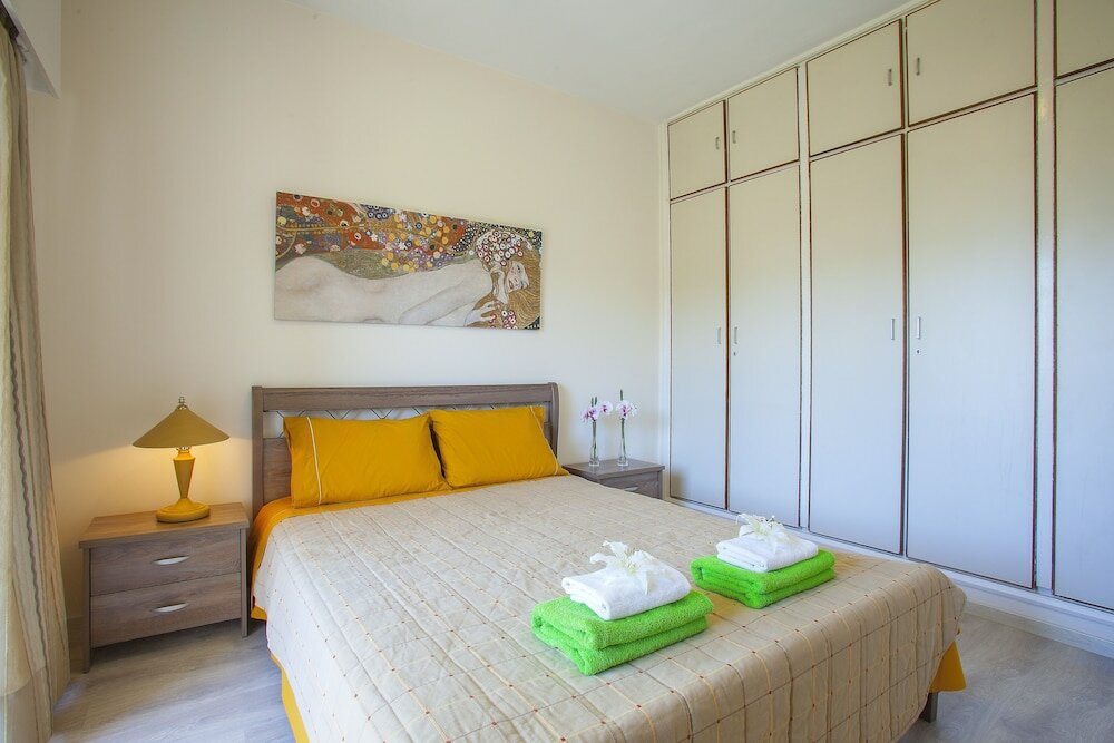 Фото Castle Holiday Apartments