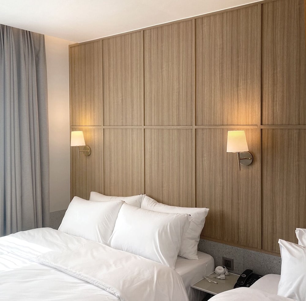 Фото Seven Bricks Hotel