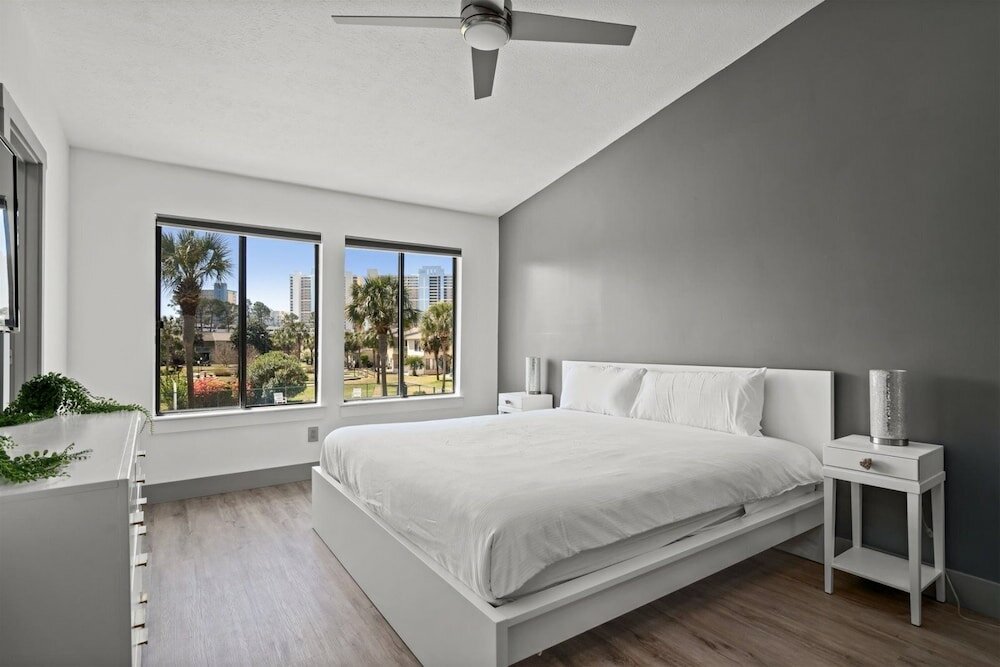 Фото 131 Kimberly Drive