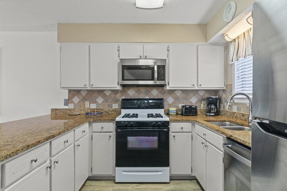 Фото 131 Kimberly Drive