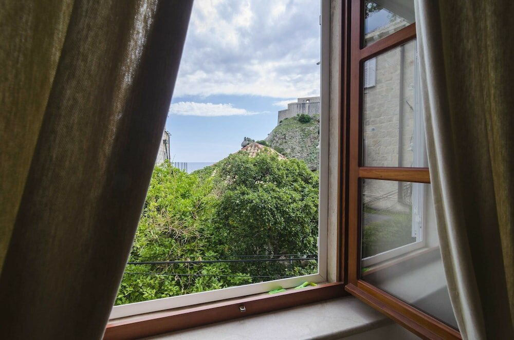 Фото Rooms Lovrijenac