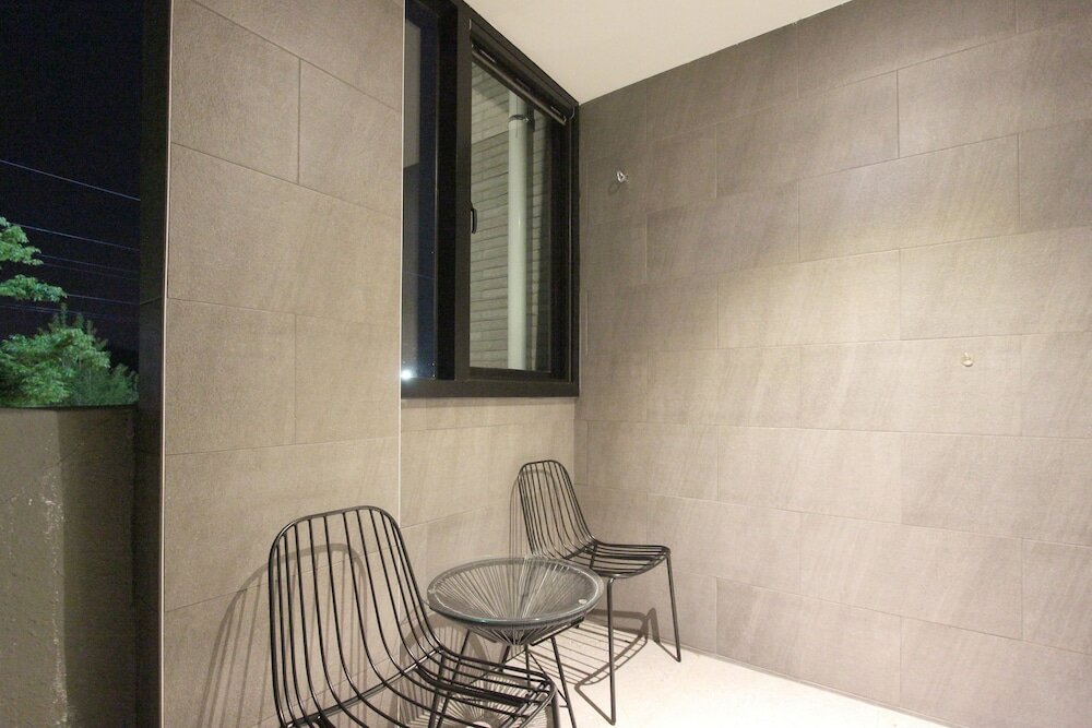 Фото Seven Bricks Hotel