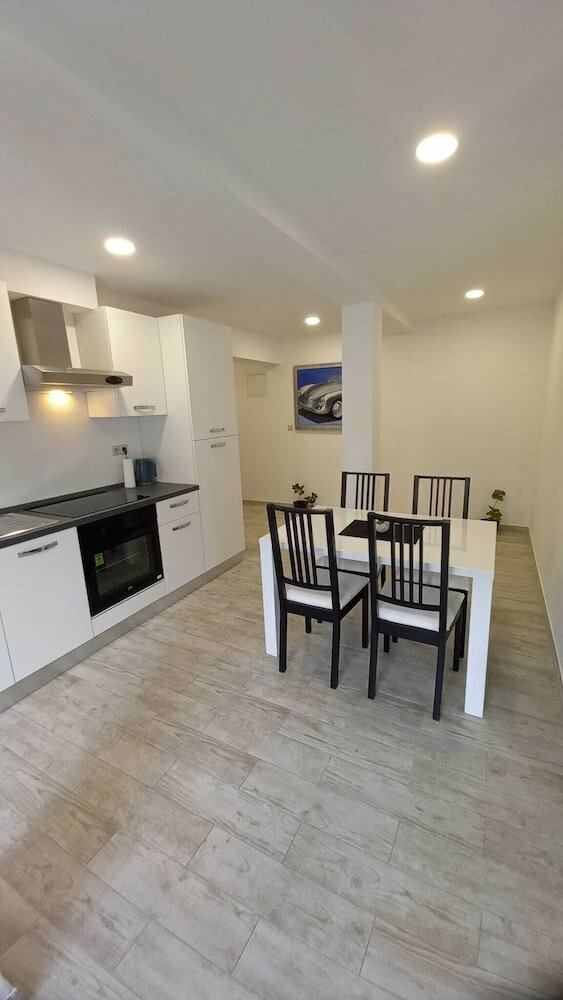 Фото Modern Apartment in Mocici With Terrace