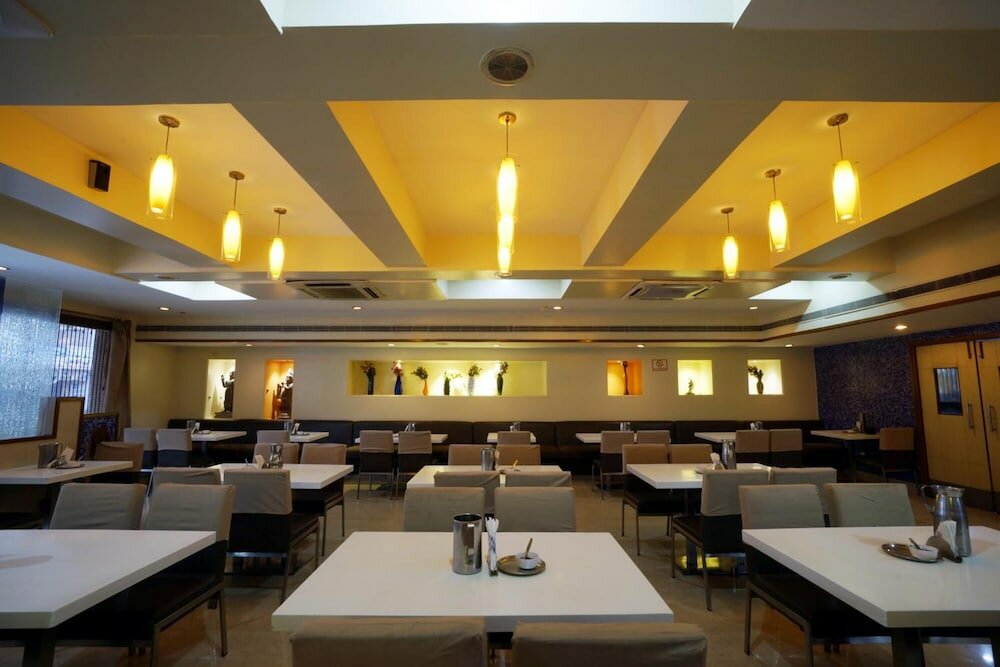 Фото Hotel Geetha Regency